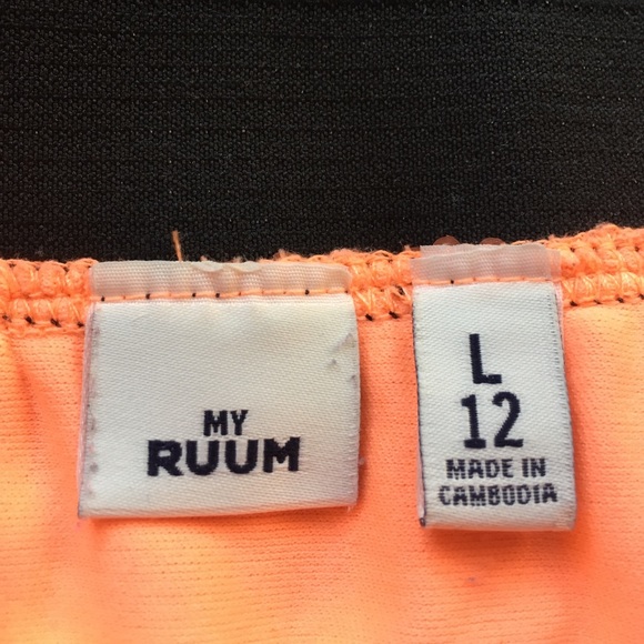 Sequin skater skirts girls L or XL - Picture 3 of 7